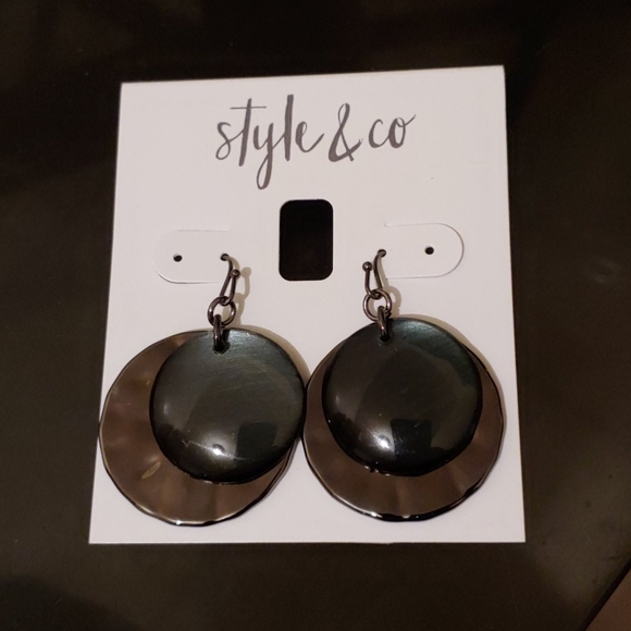 💜NWT Hematite-Tone Black Disk Drop Earrings - Picture 5 of 7